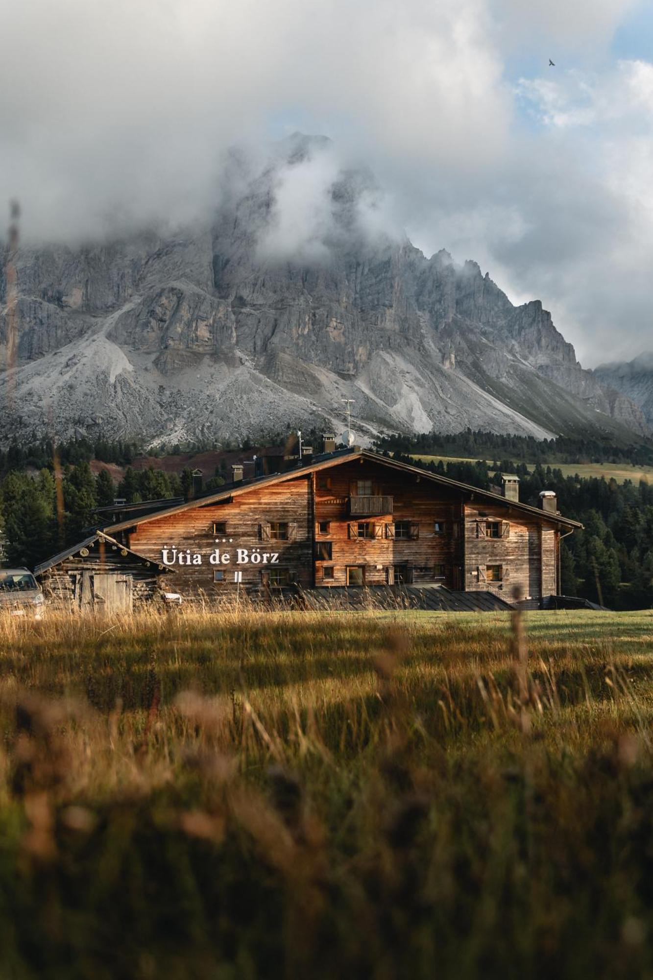 Uetia De Boerz Hotell San Martino in Badia Eksteriør bilde