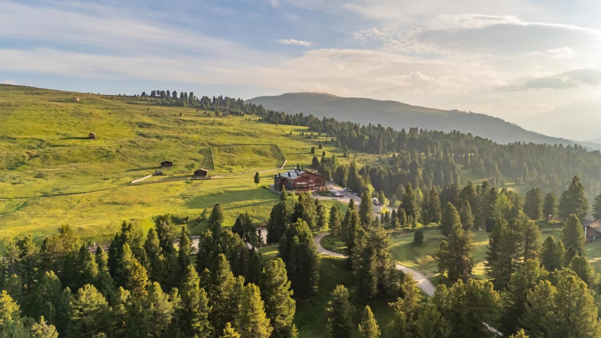 Uetia De Boerz Hotell San Martino in Badia Eksteriør bilde