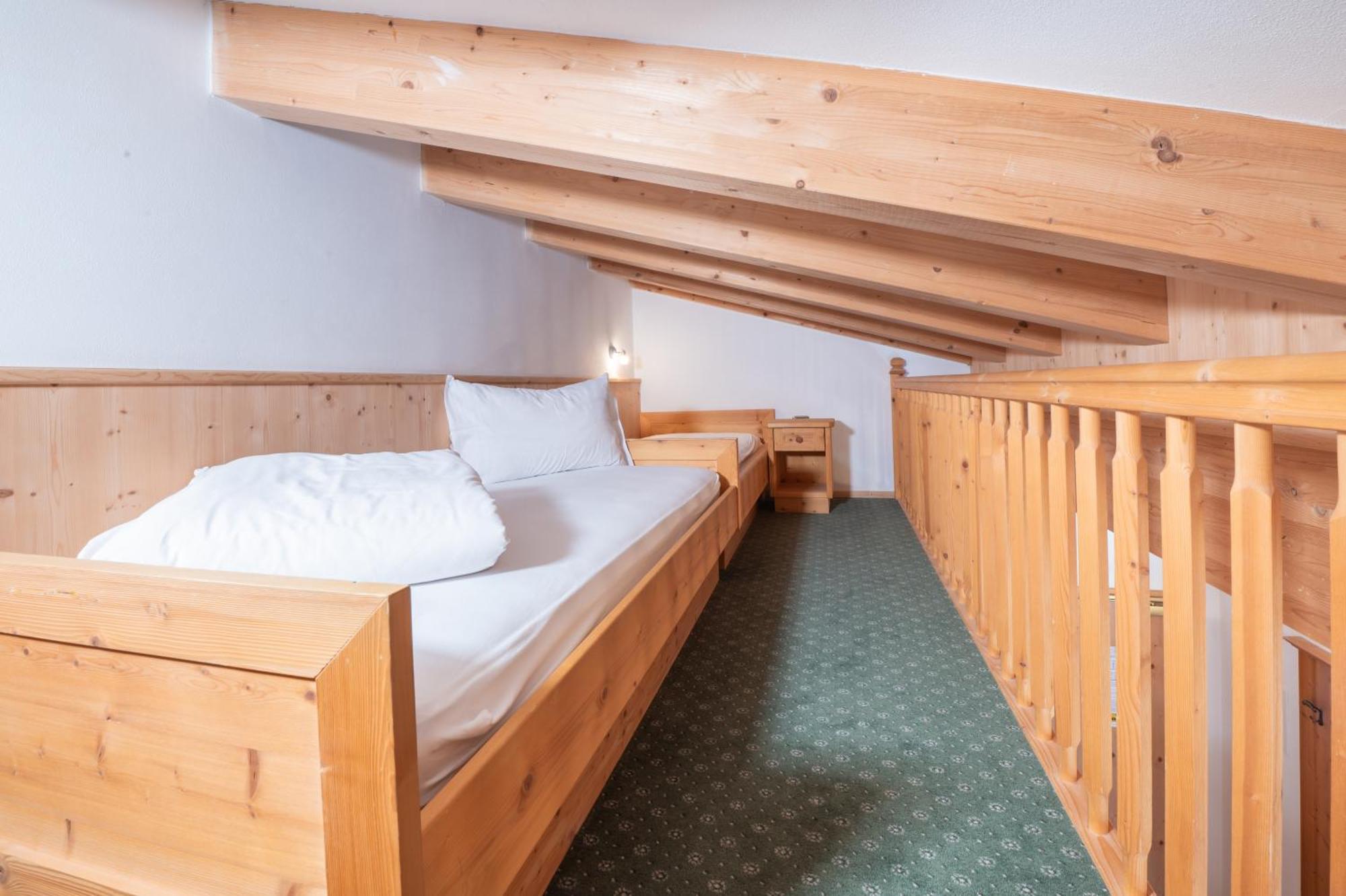 Uetia De Boerz Hotell San Martino in Badia Rom bilde