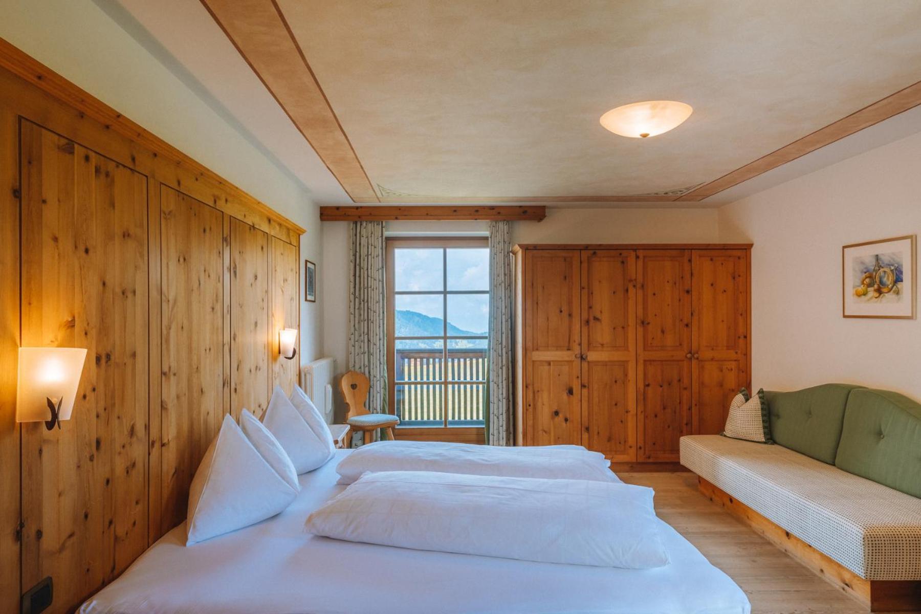 Uetia De Boerz Hotell San Martino in Badia Eksteriør bilde